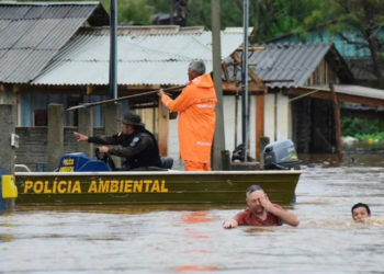 Более 20 человек погибли из-за наводнения на юге Бразилии