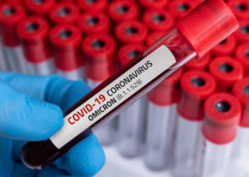 В Румынии случаи заболевания COVID выросли на 50%: большинство в легкой форме