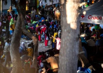 На итальянском острове Лампедуза мигрантов стало больше, чем жителей острова