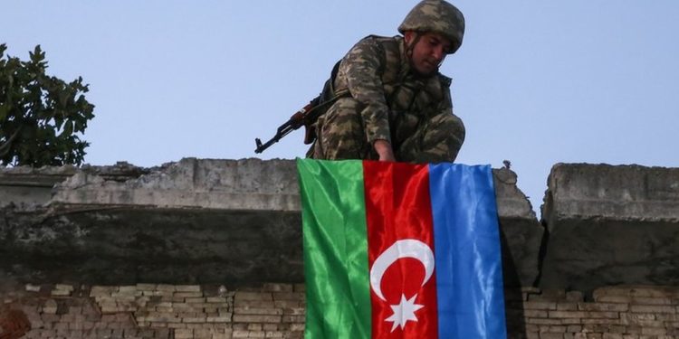 Азербайджан сообщил о гибели 192 военнослужащих за два дня операции в Карабахе