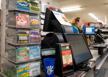 Забыл забрать приз: мужчина упустил 1 млн фунтов из-за нелепой ошибки