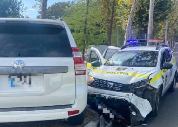 În Capitala s-a produs un accident rutier cu implicare unui echipaj al Poliției