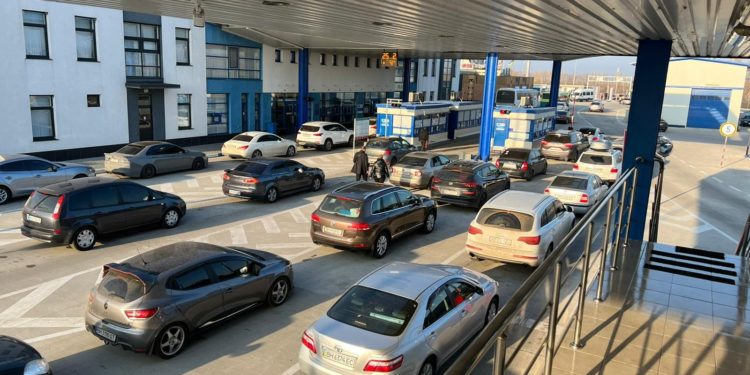 Situația la frontieră, în ultimele 24 de ore: Câți cetățeni au părăsit Republica Moldova