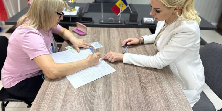 Marina Tauber a primit legitimație de candidat pentru scrutinul din 5 noiembrie: „De această dată vom reuși”