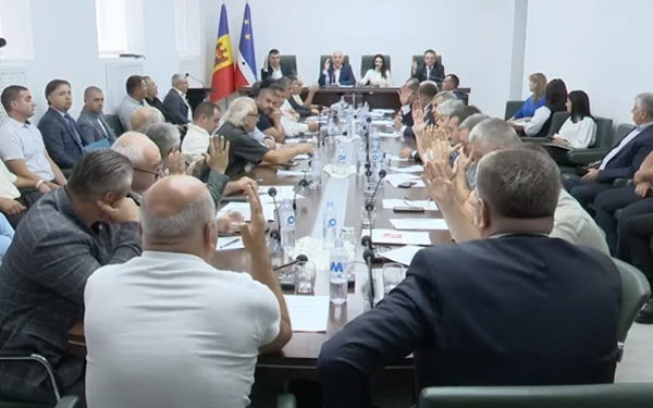 Componența aprobată a Comitetului Executiv al Găgăuziei a depus jurământul. Evghenia Guțul: Fiecare membru va depune toate eforturile, toată experiența profesională pentru a implementa proiectele promise de noi | VIDEO