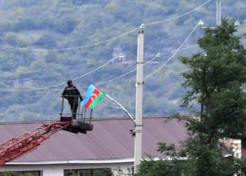 120.000 de etnici armeni din Nagorno-Karabah vor pleca în Armenia. „Soarta sărmanilor noștri oameni va rămâne în istorie ca o rușine”