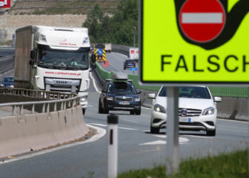 Italia va da în judecată Austria pentru că-i blochează camioanele de marfă. „Ne confruntăm cu un act de violenţă şi aroganţă politică”