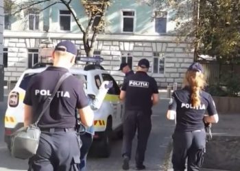 Două vizite într-o săptămână a oamenilor legii, colectare de date personale, percheziții la tipografie. Partidul „Șansă” acuză autoritățile de presiune și intimidare asupra membrilor lor | VIDEO