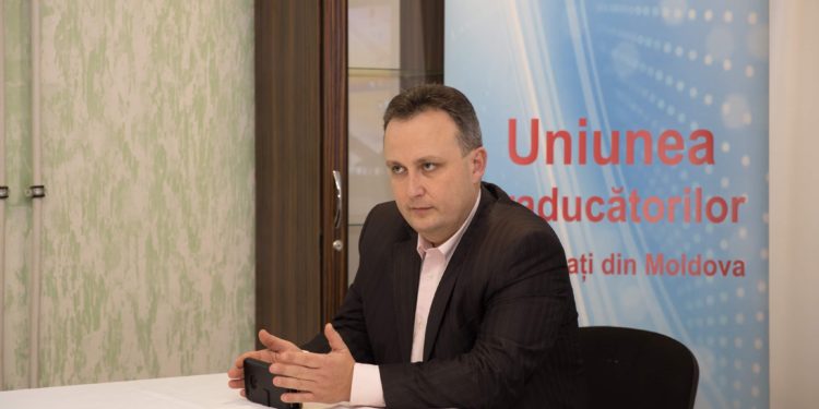 Alexandru Cuznețov: La noi, în Guvern și Parlament vin cei care vor să câștige bani