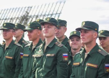 Bloomberg: Россия увеличит военные расходы почти до 11 триллионов рублей. Это втрое больше, чем перед войной