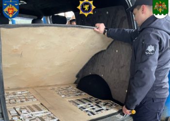 Noi detalii în dosarul tatălui și fiului, acuzați de contrabandă cu țigări: Ce pedeapsă riscă bărbații  | VIDEO