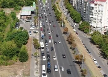 Polițiștii de patrulare se vor afla masiv în trafic în orele de vârf: Vor fi monitorizate benzile dedicate transportului public