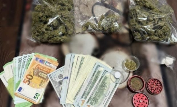 Reținut după ce a revenit la comercializarea drogurilor: Angajat medical din Chişinău, împreună cu iubita sa, au creat o schemă prin care comercializau stupefiante pe internet. Ce pedeapsă riscă | VIDEO