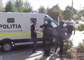 Un moldovean de 50 de ani, anunțat în căutare internațională din anul 2005, a fost extrădat din Bulgaria | VIDEO