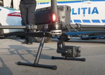 IGP, cu ochii pe șoferii care au circulat pe banda destinată transportului public: Oamenii legii au folosit o dronă pentru a depista pe cei care încalcă legea | VIDEO
