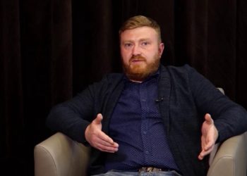 La doar două zile de la depunerea dosarului, candidatul la funcția de primar al municipiului Chișinău, Mihail Bagas a fost încătușat de procurorii anticorupție | VIDEO