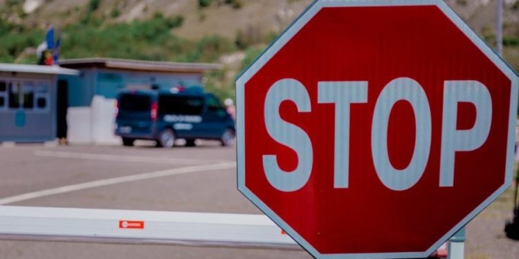 Более 30 тысяч человек въехали за сутки в Молдову, еще 20 развернули: ситуация на границе