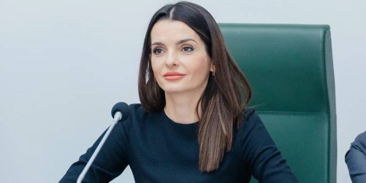 Aleșii locali din Găgăuzia au amânat aprobarea componenței executivului din autonomie. Evghenia Guțul: „Nu sunt dușmanul vostru și dvs. nu sunteți dușmanul meu avem un singur dușman – sărăcia cetățenilor” | VIDEO