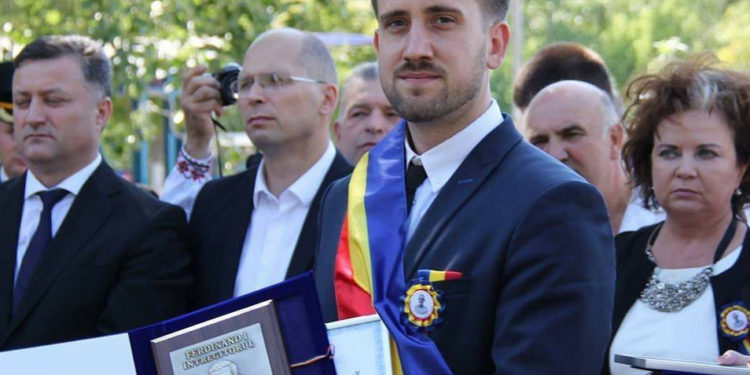 Primarul de Nisporeni și doi funcționari din cadrul Primăriei, reținuți pentru abuz în serviciu și fals în declarații