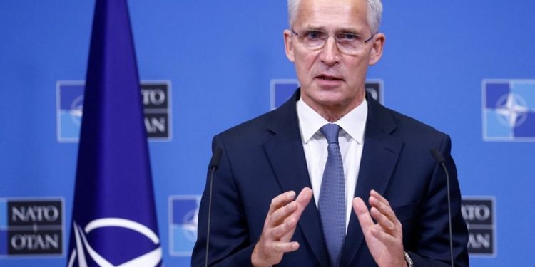 Stoltenberg: ”Trebuie să ne pregătim pentru un război lung în Ucraina”