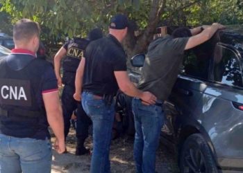A cerut 1500 de euro pentru a influența vameșii moldoveni. Un bărbat din Chișinău, reținut în flagrant