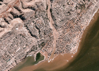 Dezastrul din Libia, văzut din satelit. Două baraje s-au rupt, iar apa a transformat totul în ruine și a dus mii de cadavre în mare