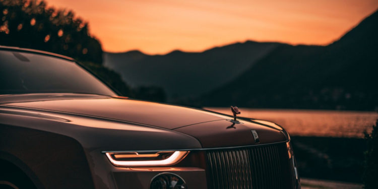 Un fotbalist și-a cumpărat cea mai scumpă mașină din lume. Cum arată și cât poate să coste