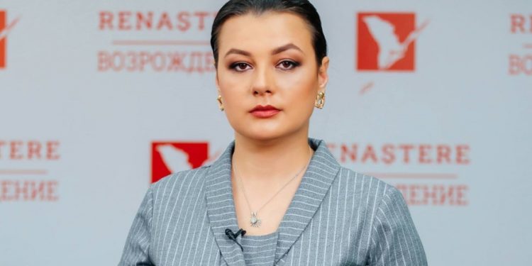 Liderul partidului „Renaștere” Natalia Parasca, despre descinderile la membrii formațiunii: Mi-a fost ridicat telefonul și carnetul cu notițe | VIDEO
