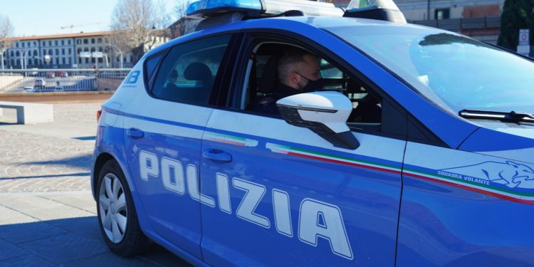 O moldoveancă a jefuit o bătrână din Italia, de care îngrijea. Ce pedeapsă riscă