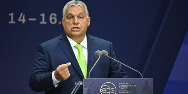 Viktor Orban susține că adversarii Ungariei sunt „imperiul Soros, birocraţia de la Bruxelles şi aliaţii lor”