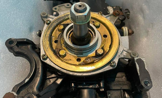 Un cetățean străin, depistat cu un motor de barcă la Aeroportul Chișinău