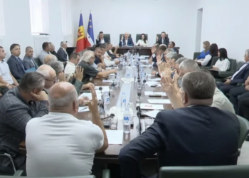 Ședință încinsă a Adunării Populare din Găgăuzia: Din a opta încercare, deputații au aprobat componența Comitetului Executiv | VIDEO