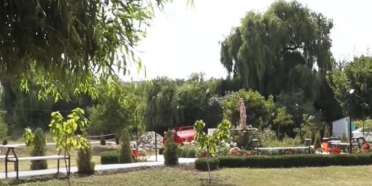 Stolniceni, parte a proiectului ”Satul European”: În localitate se lucrează la dotarea cu apă și canalizare, și este planificată o reconstrucție completă a parcului de agrement | VIDEO