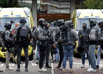 Atac armat la Rotterdam. Bilanțul morților a crescut la 3. Autorul atacului a fost arestat, motivele neclare