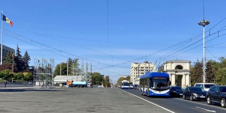 Вниманию жителей и гостей столицы: в пятницу движение на ПВНС приостановят