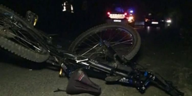 Переходил дорогу по зебре: велосипедист погиб, попав под колеса авто