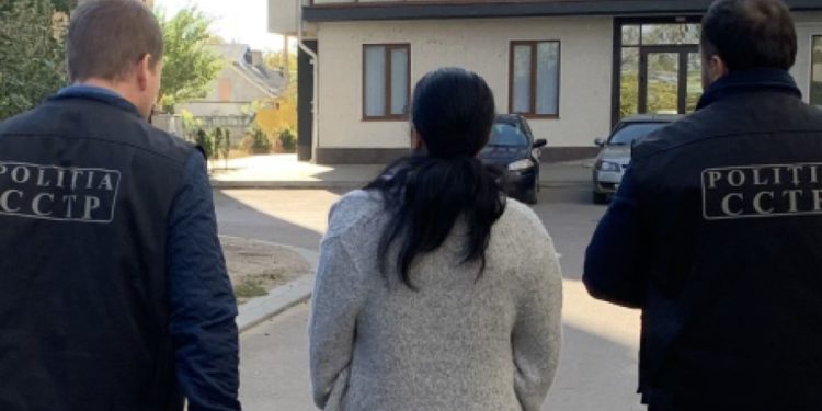 Эксплуатировала сиделок: в Италии задержали женщину из Кагула
