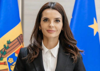 Евгения Гуцул: Мы нашли возможность обеспечить потребителей в автономии природным газом по цене в разы дешевле той, что была