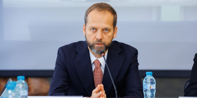 Глава делегации ЕС в Молдове назвал процесс принятия поправок в Избирательный кодекс «неоптимальным»: Это было сделано в короткие сроки и без учета мнения Венецианской комиссии | VIDEO