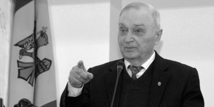 В Молдове сегодня день национального траура в связи с кончиной Иона Друцэ