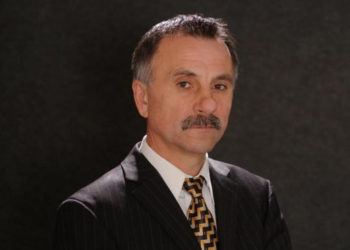 Scrisoare deschisă: un profesor universitar, gata să renunțe la sporul de 5000 de lei oferit de Guvern: “E umilitor”