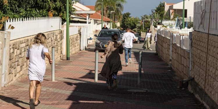 Боевики ХАМАС расстреляли десятки участников музыкального фестиваля | VIDEO 18+