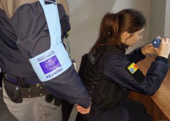 Un moldovean, cercetat pentru deținere și folosire a unui document falsificat: L-ar fi procurat cu 150 de euro