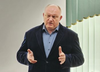 Vasile Bolea, soluții pentru rezolvarea problemelor din domeniul locativ-comunal. Candidatul partidului Renaștere spune că va elabora un program de consultare cu cetățenii | VIDEO