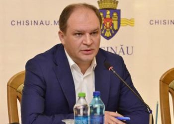PLDM cere sancționarea primarului general: Doi funcționari municipali, surprinși în timp ce făceau campanie electorală pentru Ceban