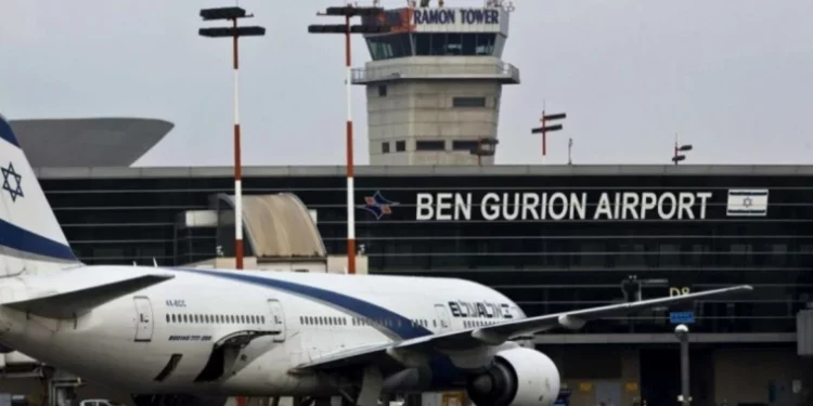 Hamas a bombardat aeroportul Ben-Gurion din Tel Aviv și a lansat 50 de rachete asupra orașului Sderot. Israelul îndeamnă pe concetățenii săi din străinătate să fie precauți | VIDEO