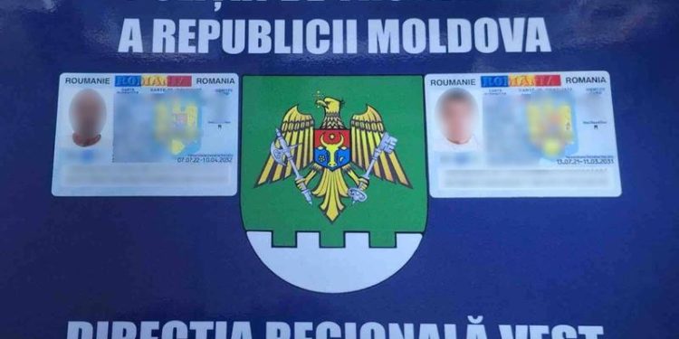 Doi moldoveni, prinși cu acte false la frontieră: Unul ar fi oferit pentru perfectare – 230 euro, iar al doilea – 300 euro