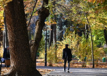 Cer noros și ploi slabe. Ce temperaturi ne așteaptă săptămâna viitoare