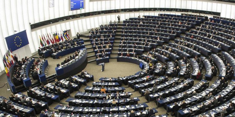 Parlamentul European a votat o rezoluție prin care cere începerea negocierilor de aderare a Republicii Moldova la UE până la finalul anului | VIDEO