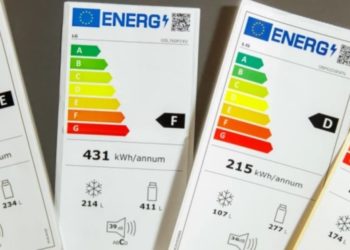 Etichetele energetice devin obligatorii pentru electrocasnice. Comercianţii care nu vor respecta regula riscă amenzi